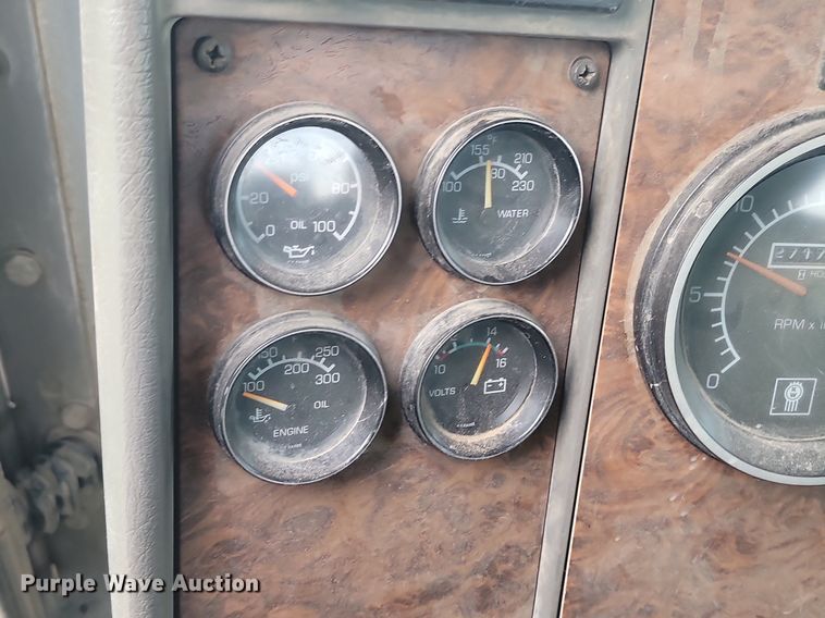 image for item LA9633 2003 Kenworth W900 ready mix truck