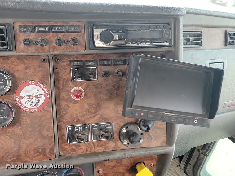 image for item LA9633 2003 Kenworth W900 ready mix truck