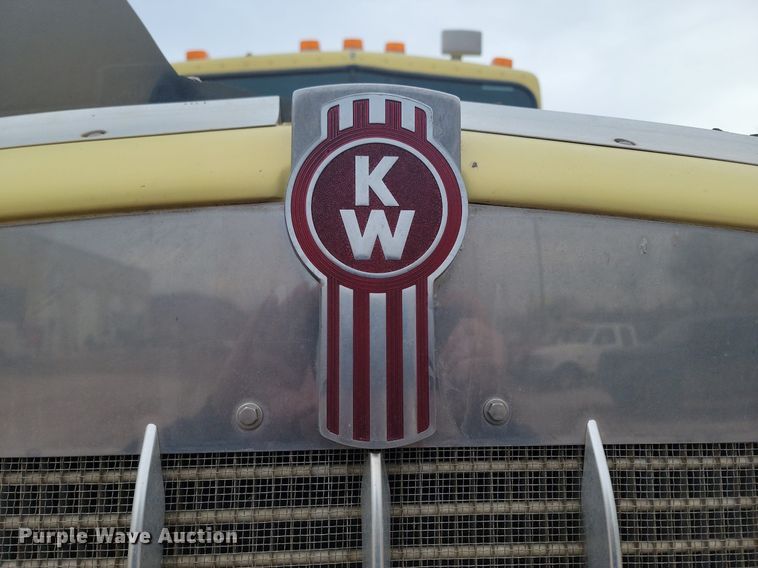 image for item LA9633 2003 Kenworth W900 ready mix truck