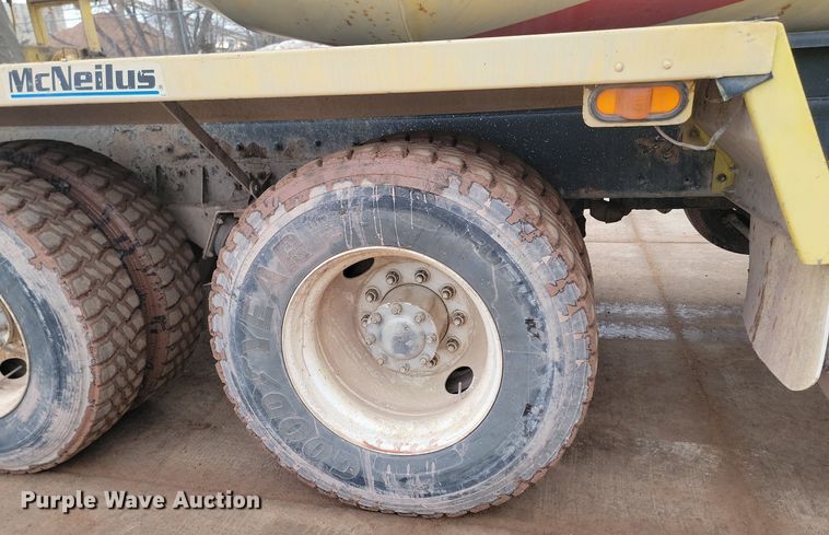 image for item LA9633 2003 Kenworth W900 ready mix truck