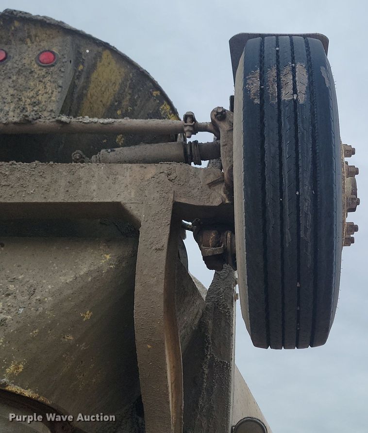 image for item LA9633 2003 Kenworth W900 ready mix truck