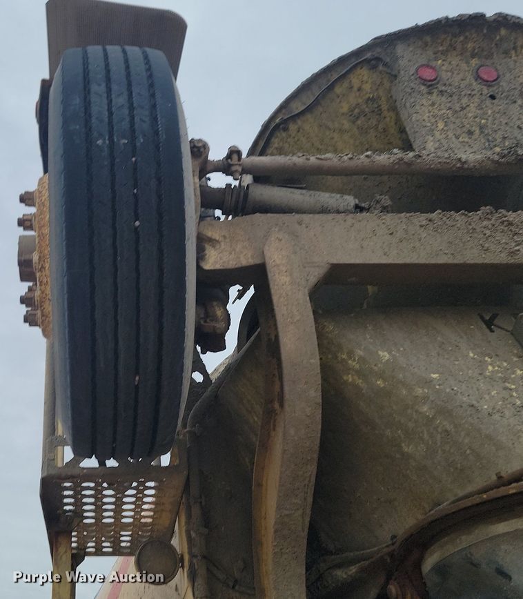 image for item LA9633 2003 Kenworth W900 ready mix truck