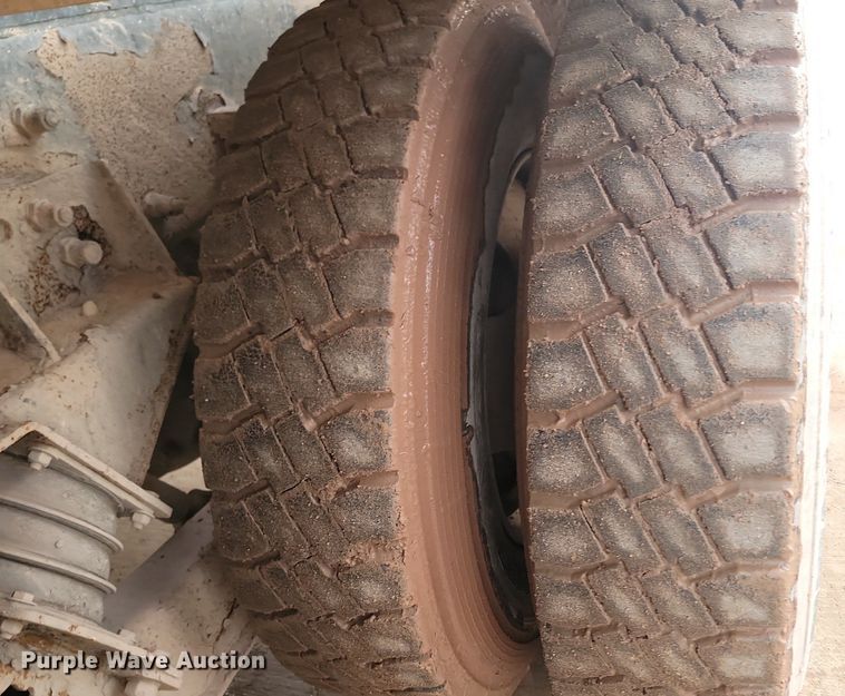 image for item LA9633 2003 Kenworth W900 ready mix truck