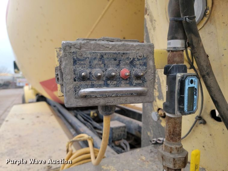 image for item LA9634 2003 Kenworth  W900 ready mix truck