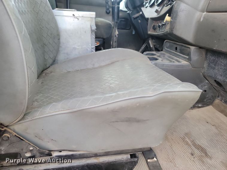 image for item LA9634 2003 Kenworth  W900 ready mix truck