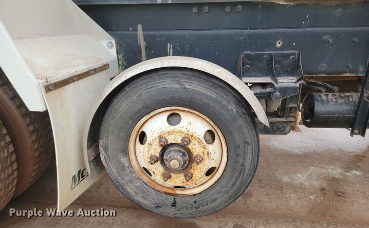 image for item LA9634 2003 Kenworth  W900 ready mix truck