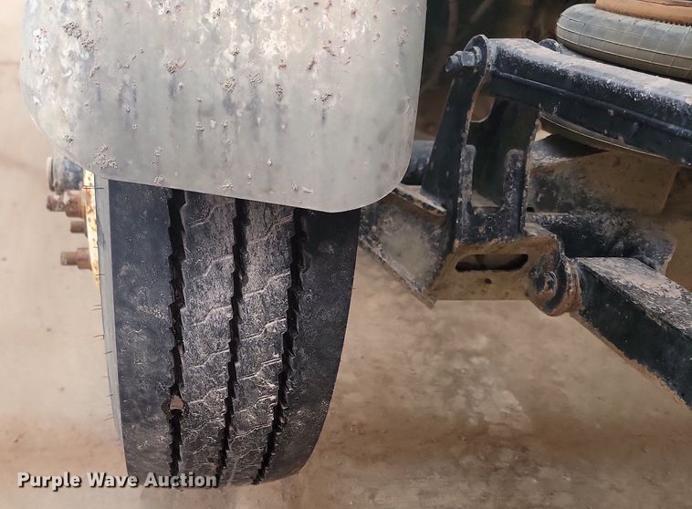 image for item LA9634 2003 Kenworth  W900 ready mix truck