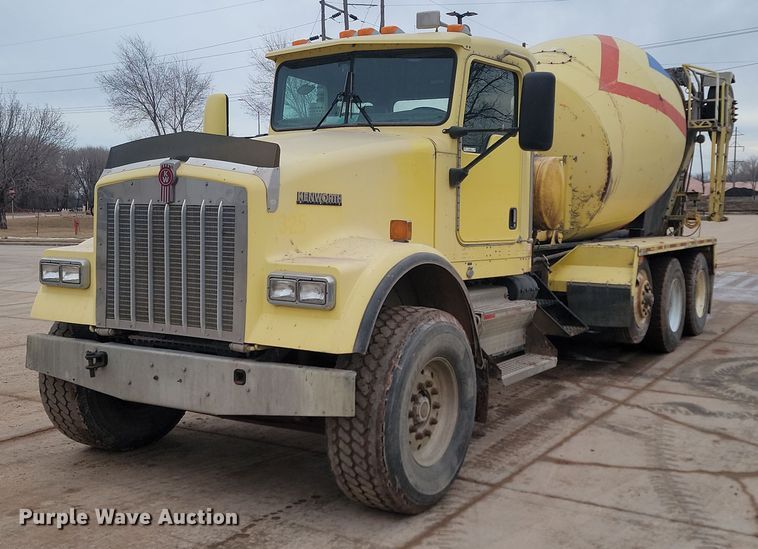 image for item LA9635 2004 Kenworth  W900 ready mix truck