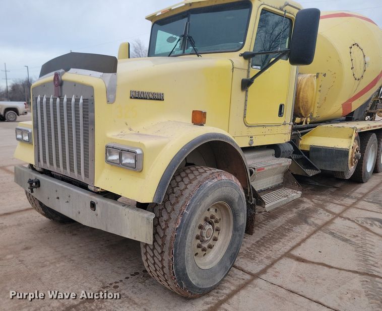 image for item LA9635 2004 Kenworth  W900 ready mix truck