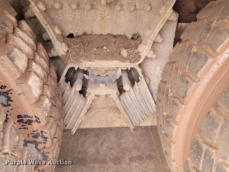 image for item LA9635 2004 Kenworth  W900 ready mix truck