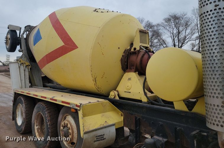 image for item LA9635 2004 Kenworth  W900 ready mix truck