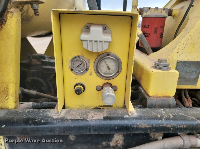 image for item LA9635 2004 Kenworth  W900 ready mix truck