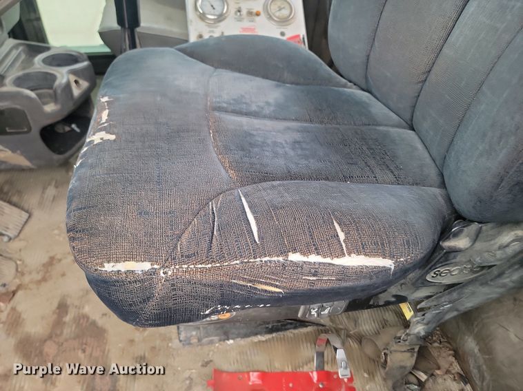 image for item LA9635 2004 Kenworth  W900 ready mix truck