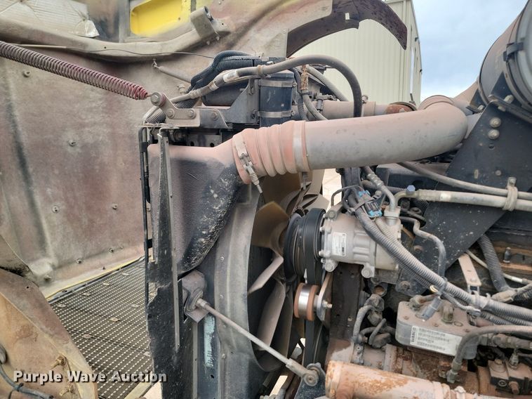 image for item LA9635 2004 Kenworth  W900 ready mix truck