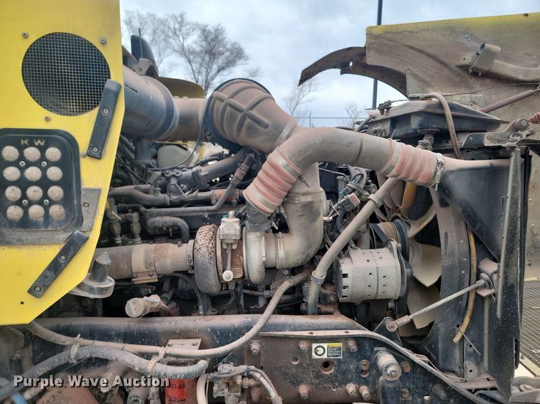 image for item LA9635 2004 Kenworth  W900 ready mix truck