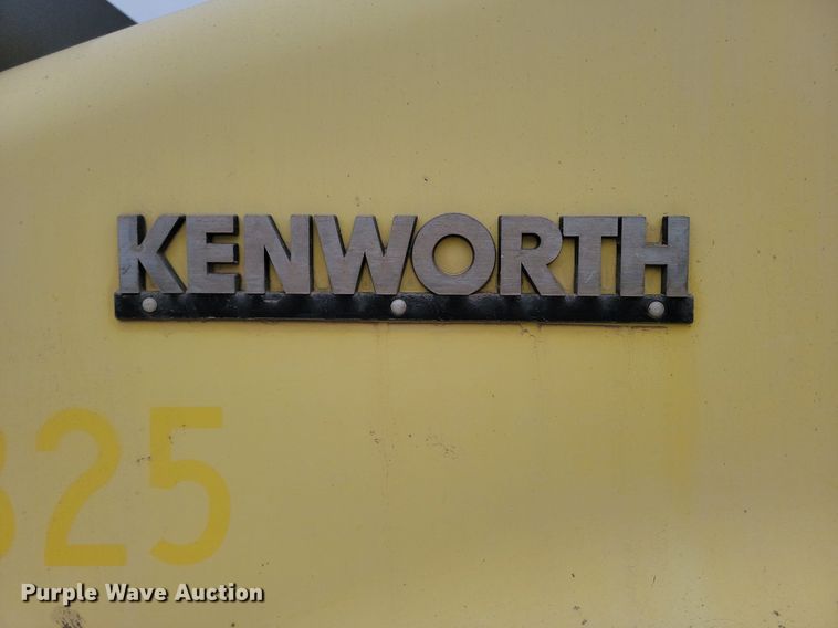 image for item LA9635 2004 Kenworth  W900 ready mix truck