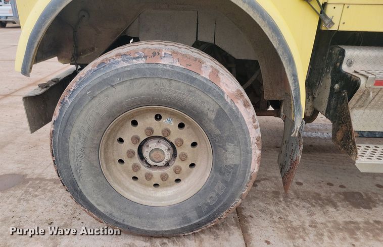 image for item LA9635 2004 Kenworth  W900 ready mix truck