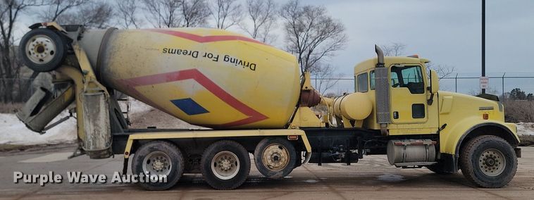 image for item LA9636 2004 Kenworth  W900 ready mix truck