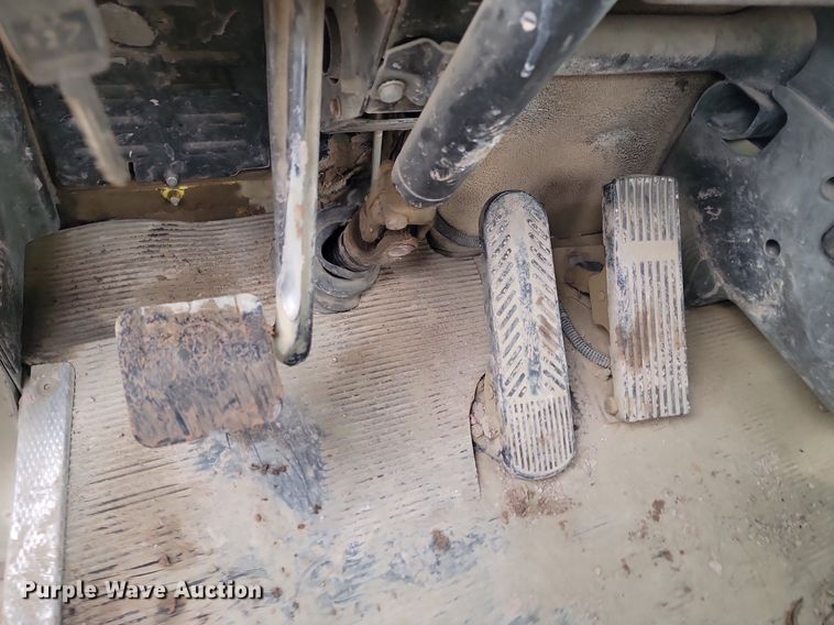 image for item LA9636 2004 Kenworth  W900 ready mix truck