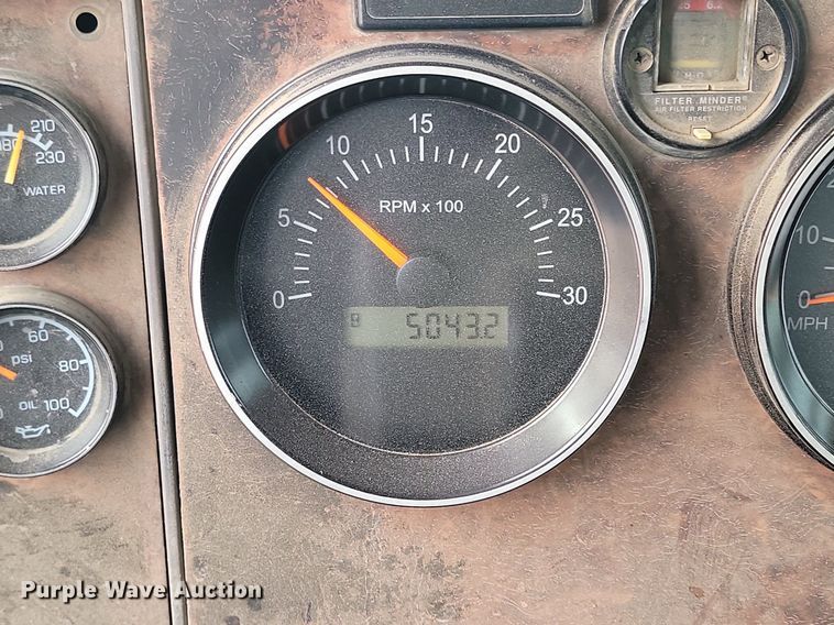 image for item LA9636 2004 Kenworth  W900 ready mix truck