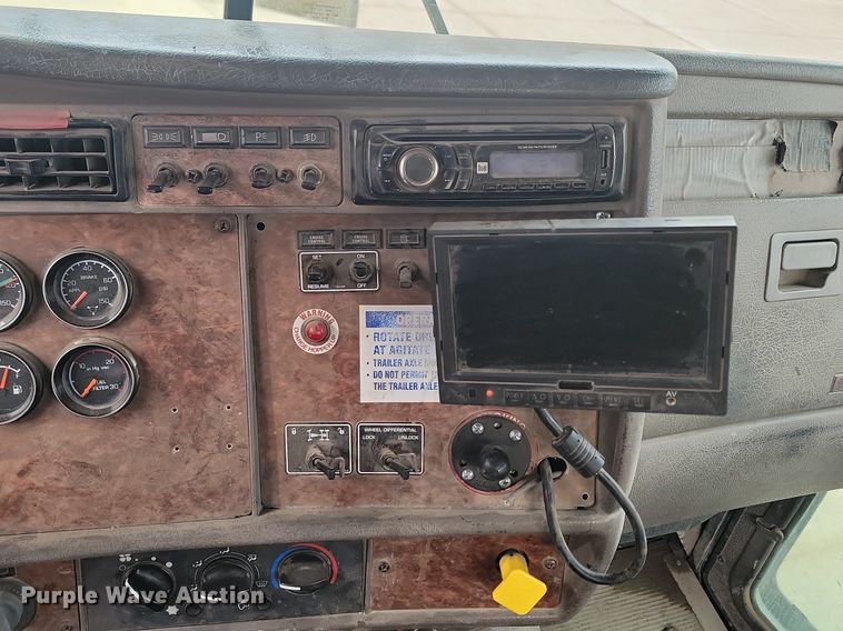 image for item LA9636 2004 Kenworth  W900 ready mix truck