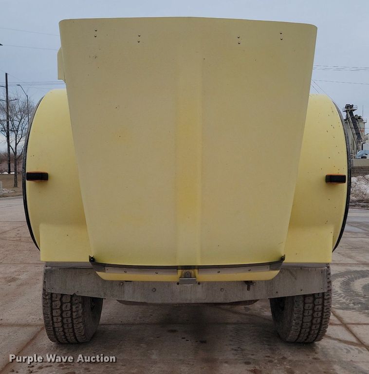 image for item LA9636 2004 Kenworth  W900 ready mix truck