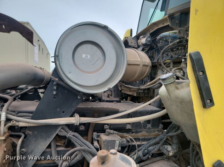 image for item LA9636 2004 Kenworth  W900 ready mix truck