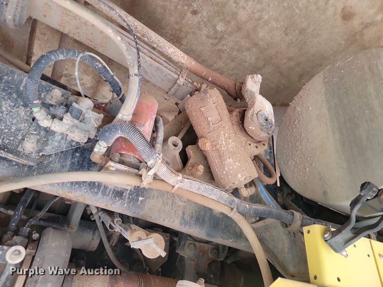 image for item LA9636 2004 Kenworth  W900 ready mix truck