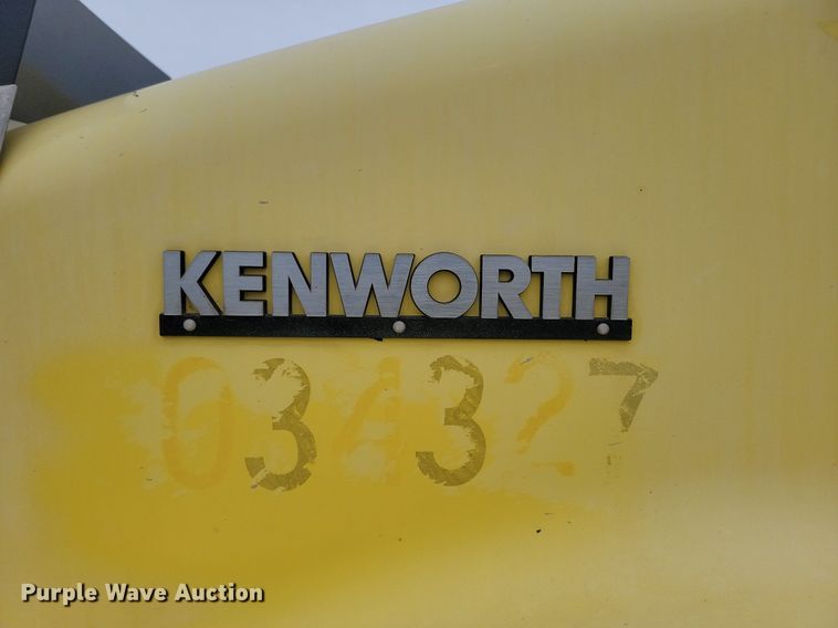 image for item LA9636 2004 Kenworth  W900 ready mix truck