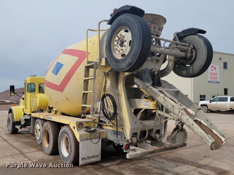 image for item LA9637 2004 Kenworth  W900  ready mix truck