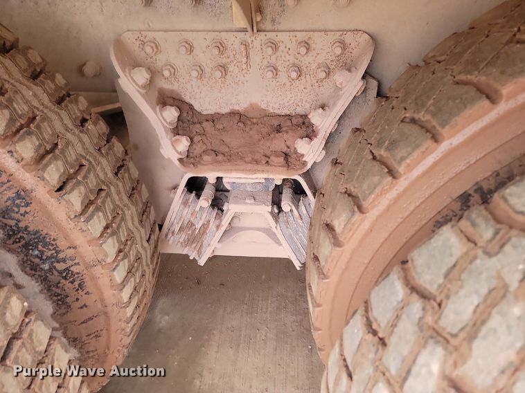 image for item LA9637 2004 Kenworth  W900  ready mix truck