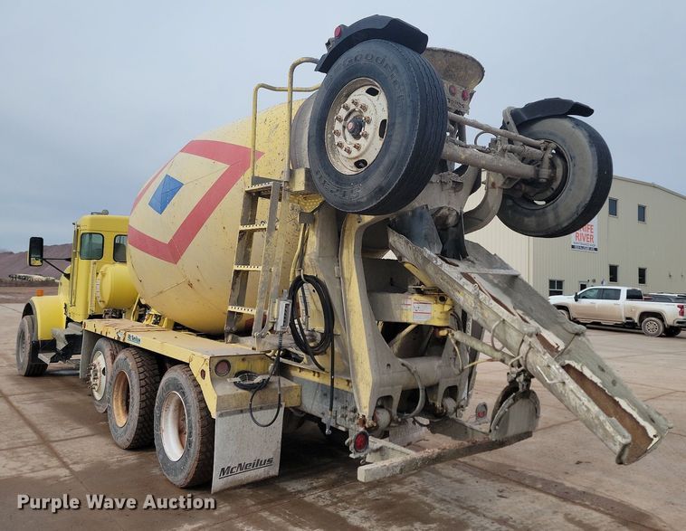 image for item LA9637 2004 Kenworth  W900  ready mix truck