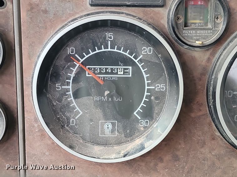 image for item LA9637 2004 Kenworth  W900  ready mix truck