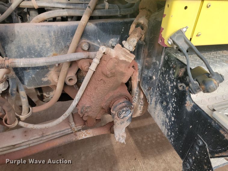 image for item LA9637 2004 Kenworth  W900  ready mix truck