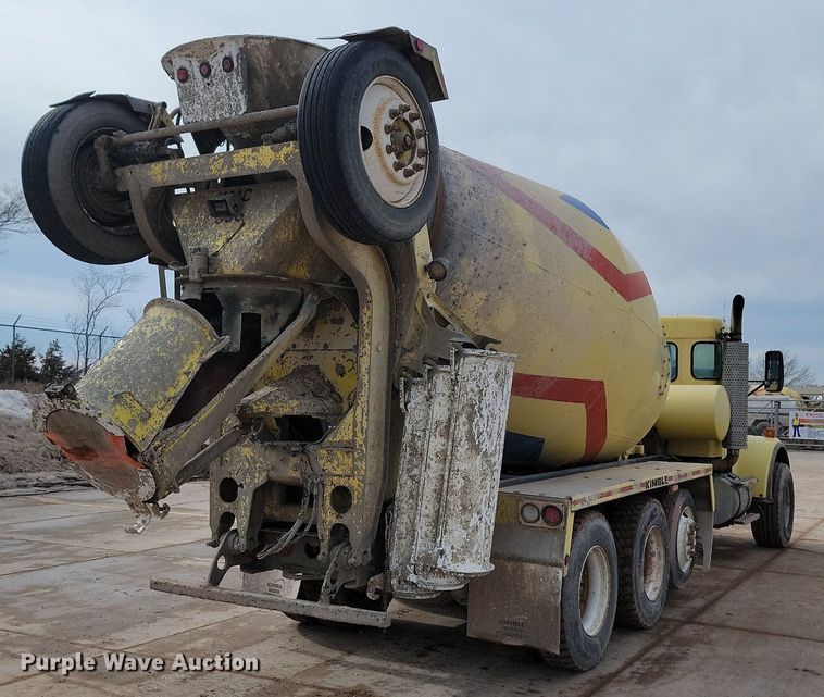 image for item LA9638 2006 Kenworth  W900 ready mix truck