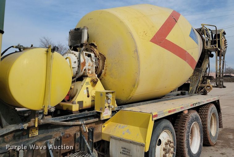 image for item LA9638 2006 Kenworth  W900 ready mix truck