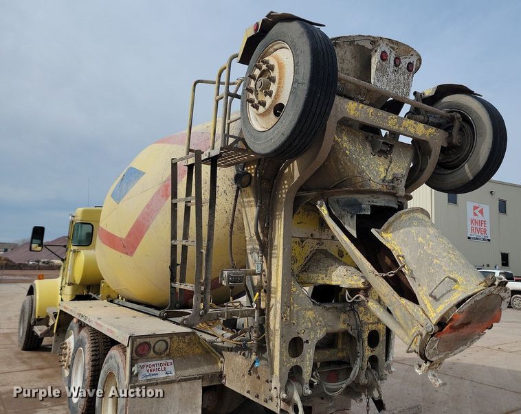 image for item LA9638 2006 Kenworth  W900 ready mix truck