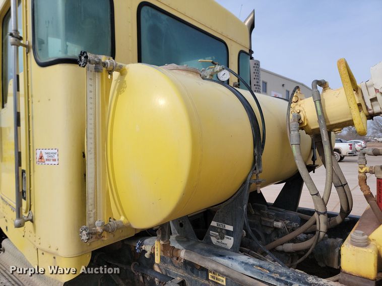 image for item LA9638 2006 Kenworth  W900 ready mix truck