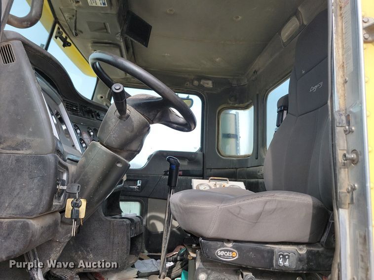 image for item LA9638 2006 Kenworth  W900 ready mix truck