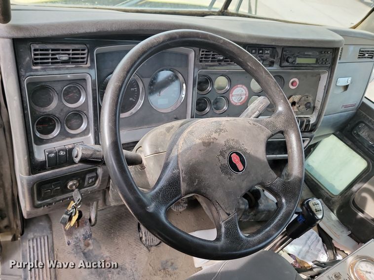 image for item LA9638 2006 Kenworth  W900 ready mix truck