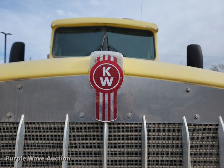 image for item LA9638 2006 Kenworth  W900 ready mix truck