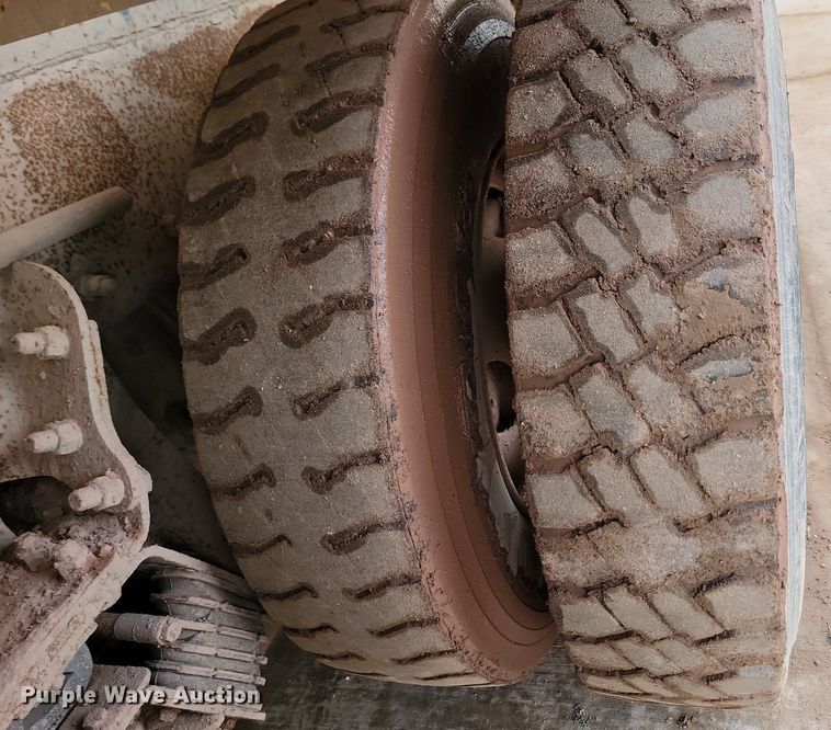 image for item LA9638 2006 Kenworth  W900 ready mix truck