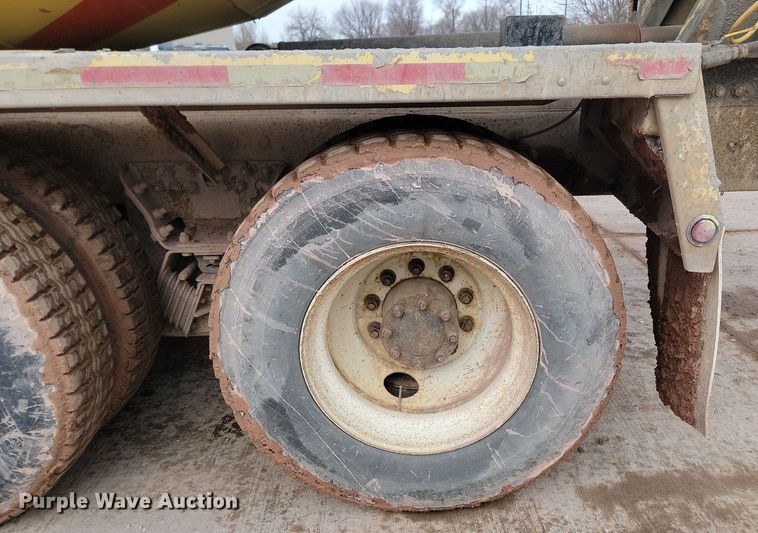 image for item LA9638 2006 Kenworth  W900 ready mix truck