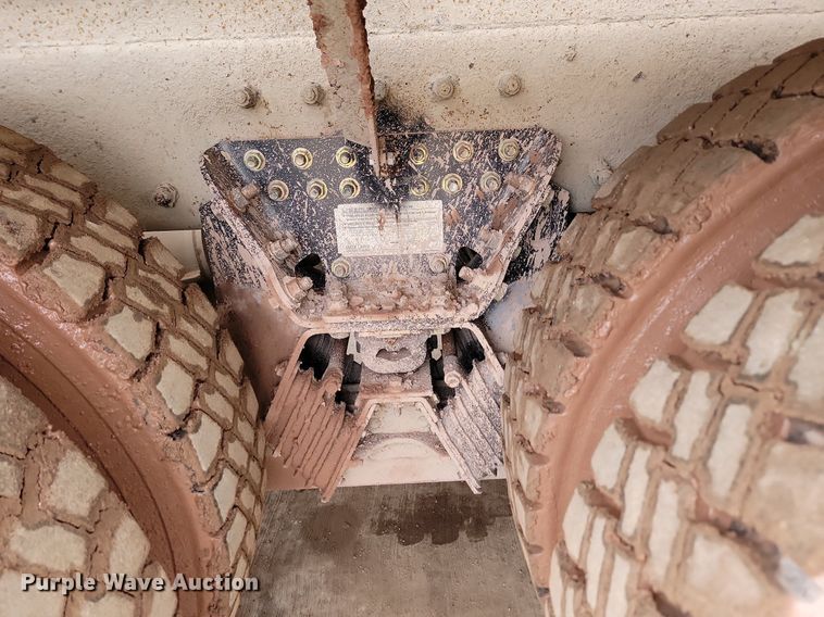 image for item LA9639 2004 Kenworth W900  ready mix truck