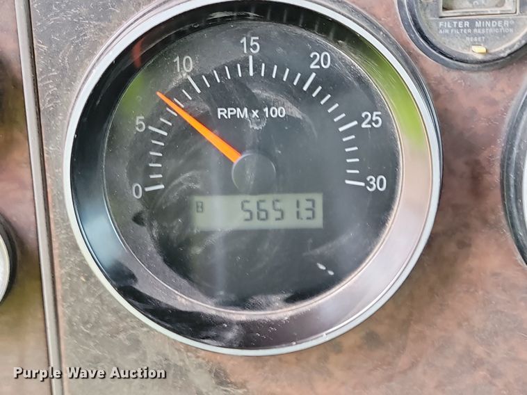 image for item LA9639 2004 Kenworth W900  ready mix truck