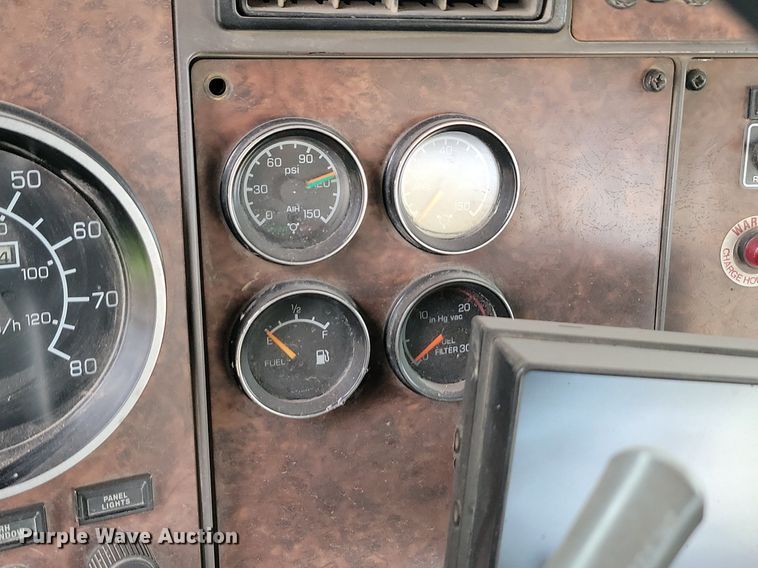 image for item LA9639 2004 Kenworth W900  ready mix truck