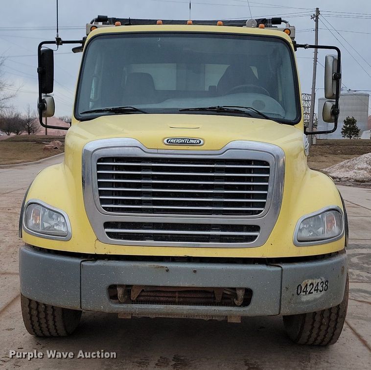 image for item LA9640 2006 Freightliner  M2 Business Class dump truck