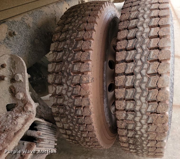 image for item LA9640 2006 Freightliner  M2 Business Class dump truck