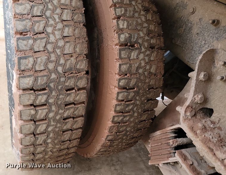 image for item LA9640 2006 Freightliner  M2 Business Class dump truck