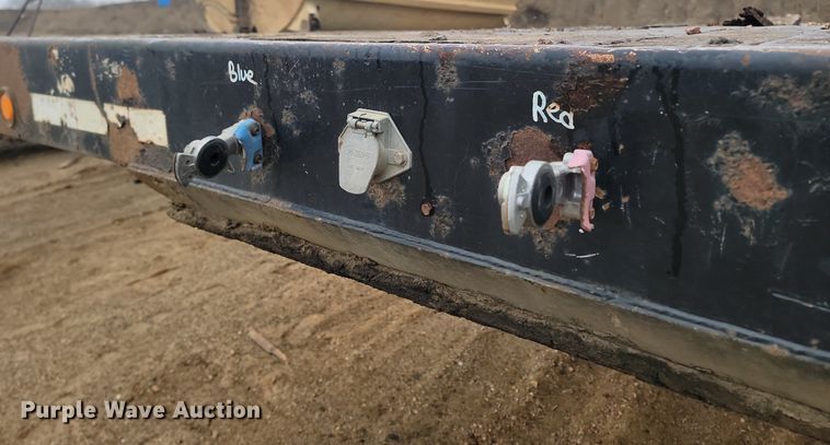 image for item LA9653 1986 Aztec flatbed trailer